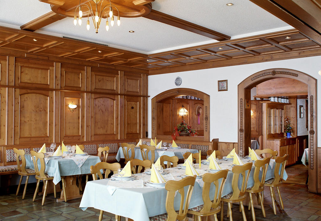 Отель Zum Braeu-Toni Дитфурт Экстерьер фото